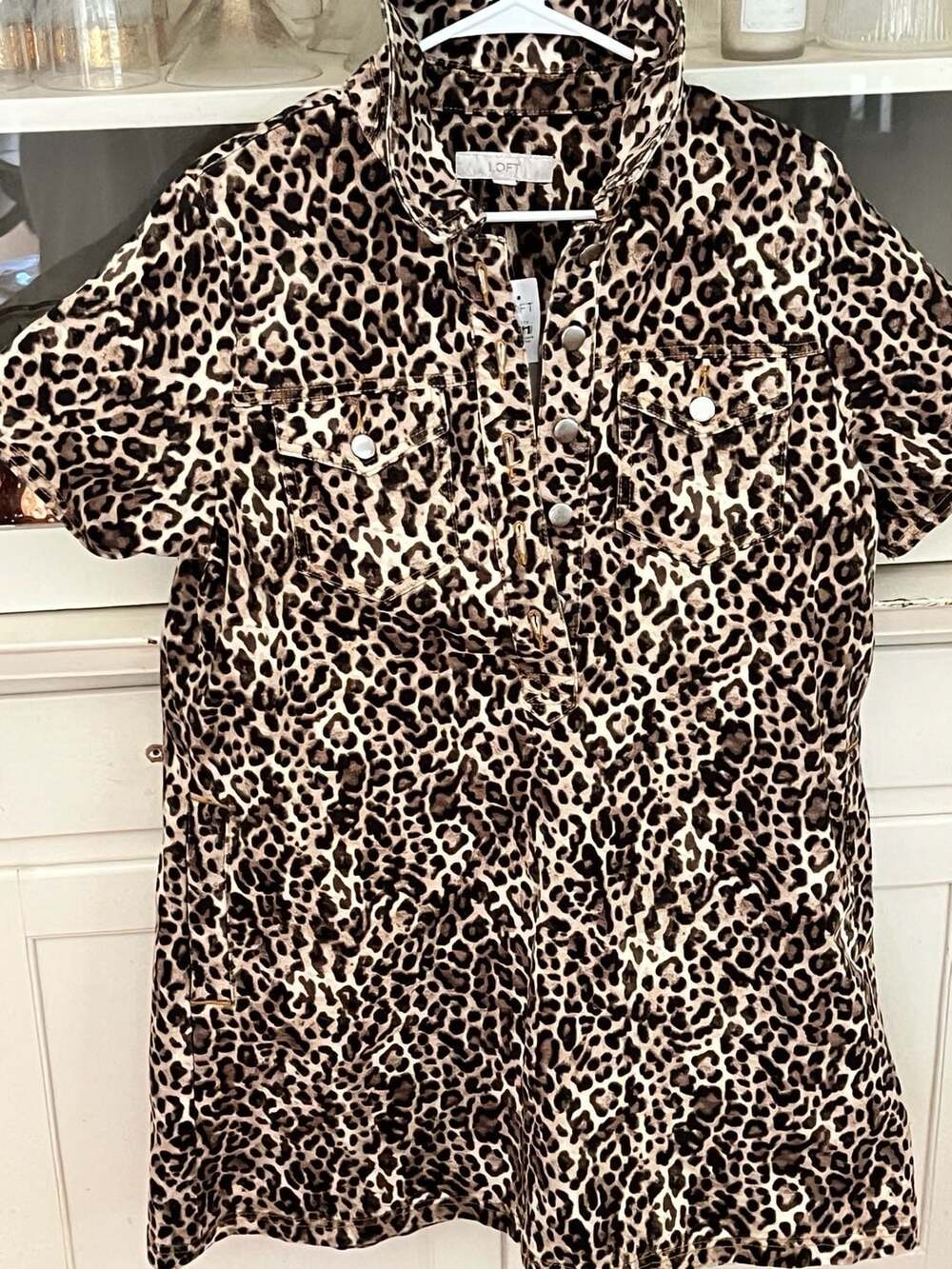 NWT: LOFT Leopard Print Denim Dress Short Sleeve Popover Pocket - Size M